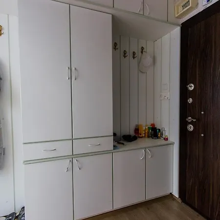 Mahmutlar Ak Apartment *